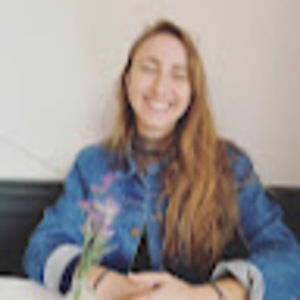 Meet your Posher, Maya